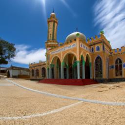 Jama Mosque, Hargeisa erstrahlt in vollem Glanz: Aufgenommen mit einem Weitwinkelobjektiv direkt vor dieser atemberaubenden Sehenswürdigkeit in Somalia